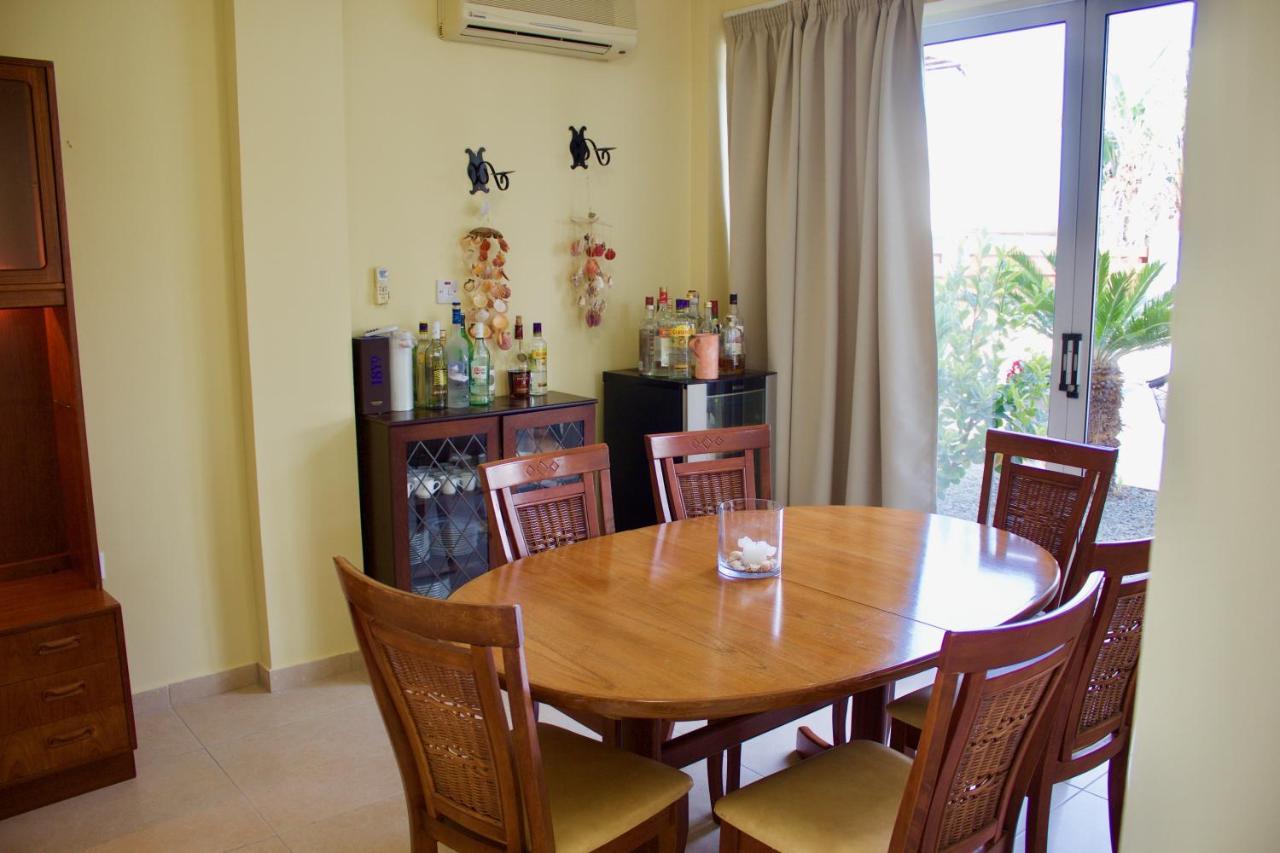 Carolyn Villa Is A Luxury 4-Bedroom Villa With Private Pool In Agia Napa Exterior foto