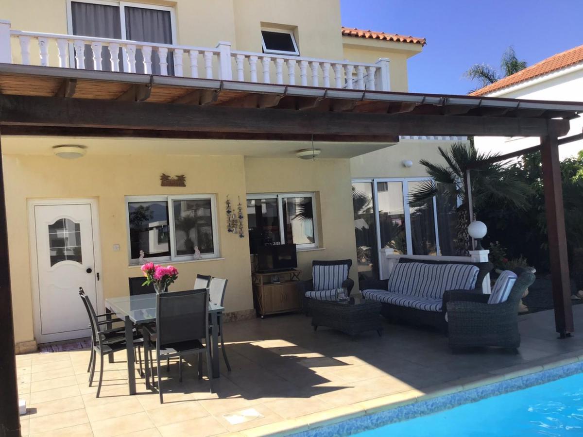 Carolyn Villa Is A Luxury 4-Bedroom Villa With Private Pool In Agia Napa Exterior foto