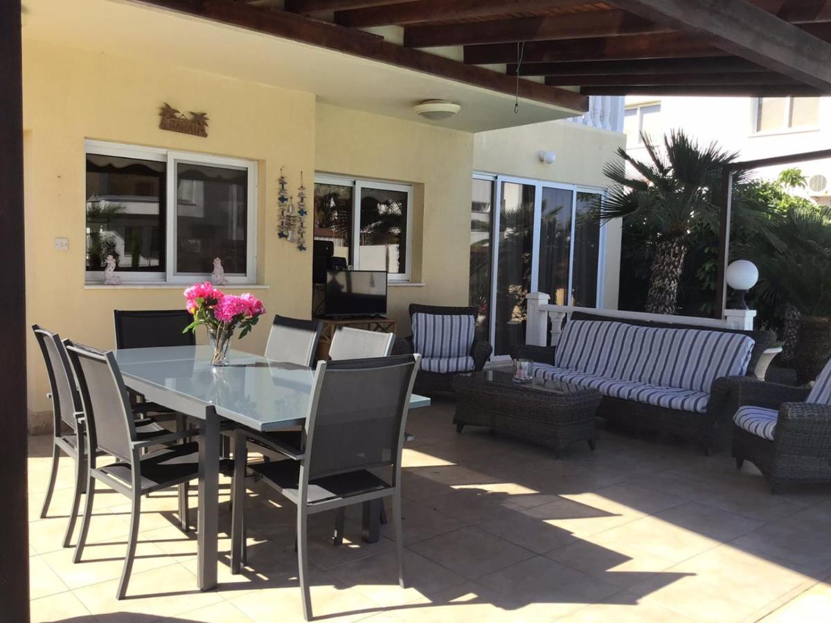 Carolyn Villa Is A Luxury 4-Bedroom Villa With Private Pool In Agia Napa Exterior foto
